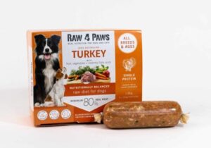 Tonis Pet station Raw4Paws Raw turkey dog food box 8x200g portion box