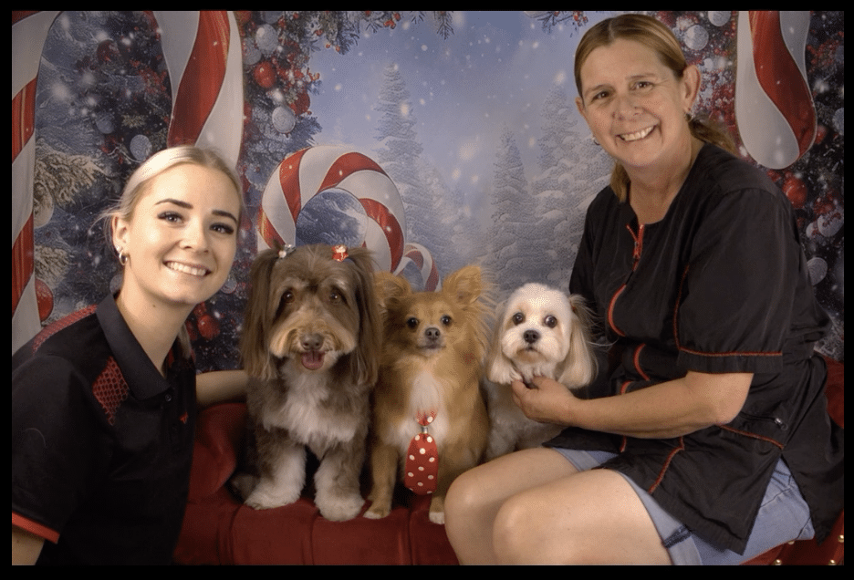 Toni and Tara Christmas Shoot